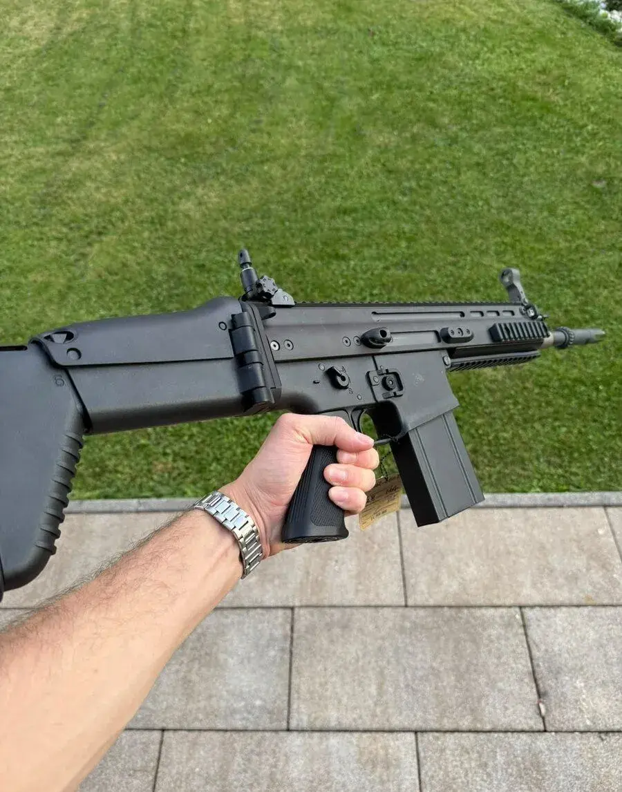 Airsoftová zbraň SCAR