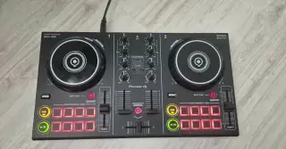 Pioneer DDJ-200 MIX konzola