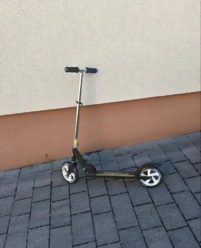 Skladacia kolobežka Speed – kolesá cca 200 mm