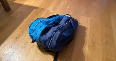 Tenisový set: 2x Babolat Pure Drive (300g, G2) + bag