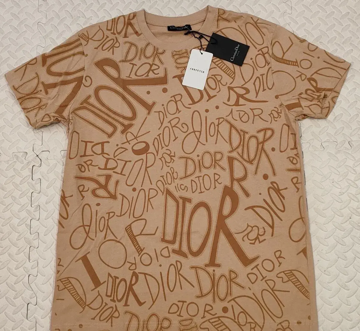 Nové tričko Dior 2