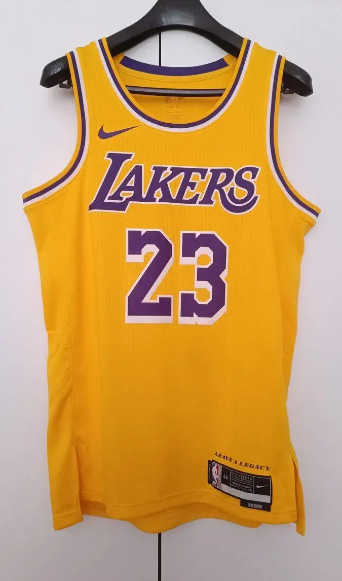 Dres Lakers - Lebron James