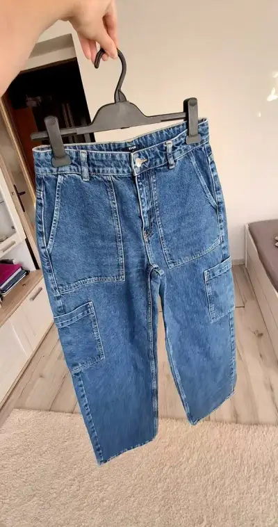 Cargo džinsy