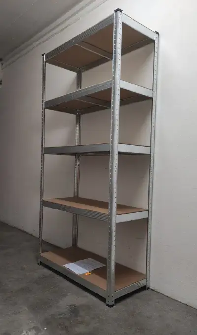 Zadarmo zanesiem kvalitné regále 180x90x40cm, 175kg/polica