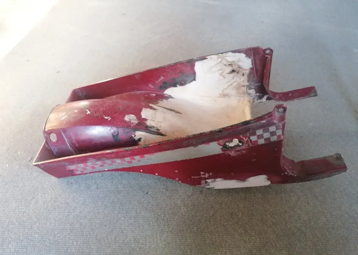 Podsedlový plast na Jawa 350/ 250 Bizon