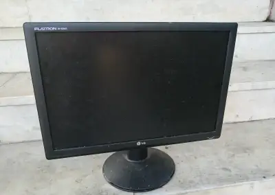 LCD monitor LG Flatron W1934S