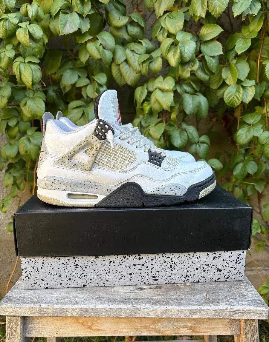 Jordan Retro 4 White Cement