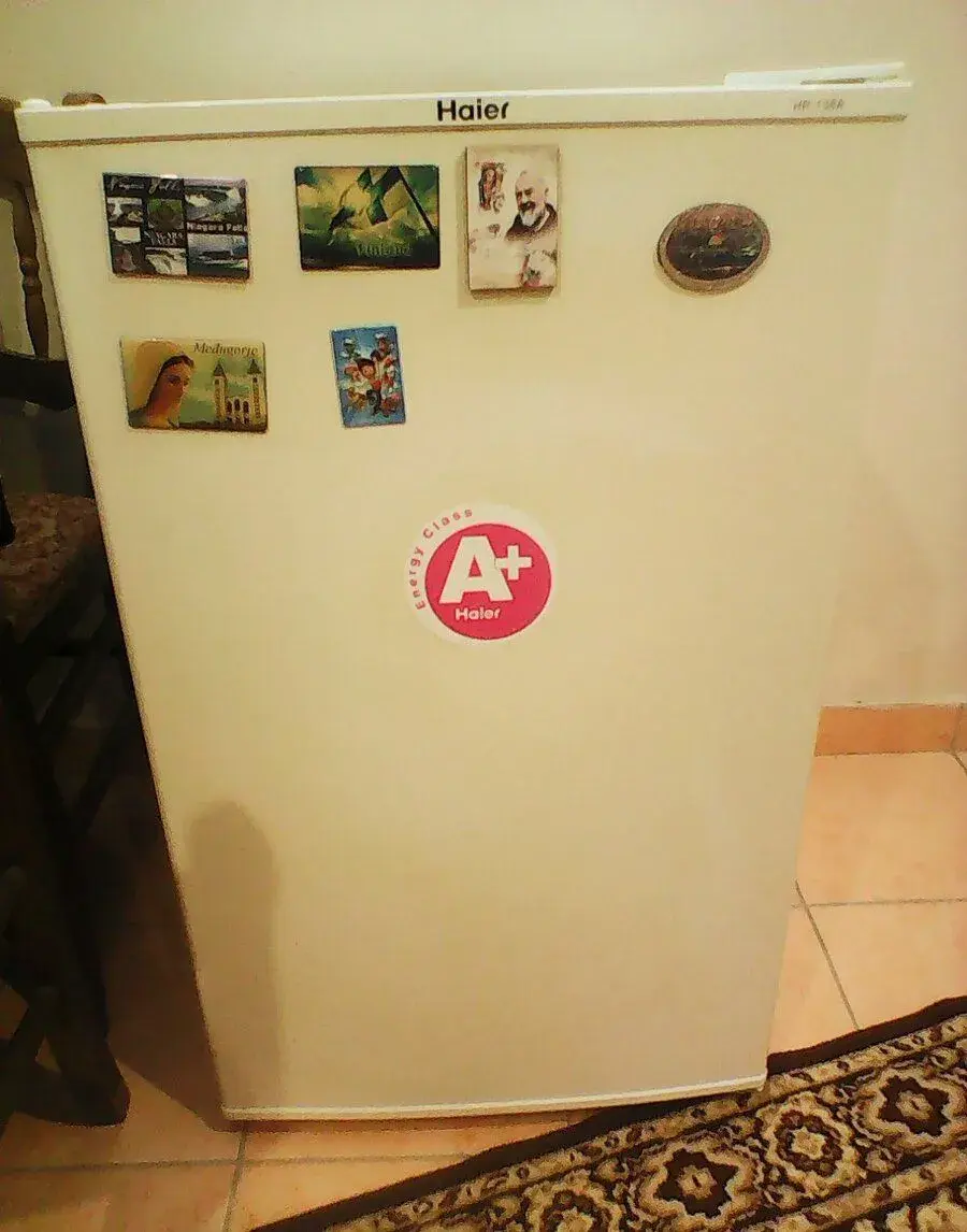 Chladničku 100l