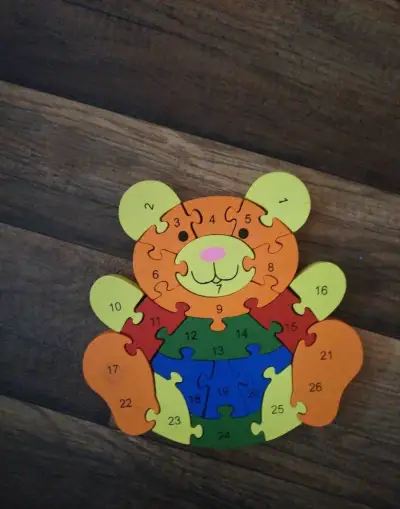 Drevené puzzle, skladačka