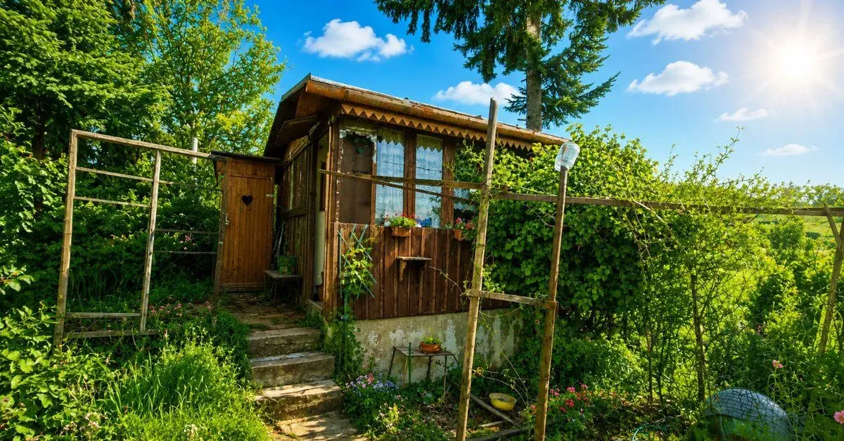 Najväčšia záhrada s chatkou pod Rovencom