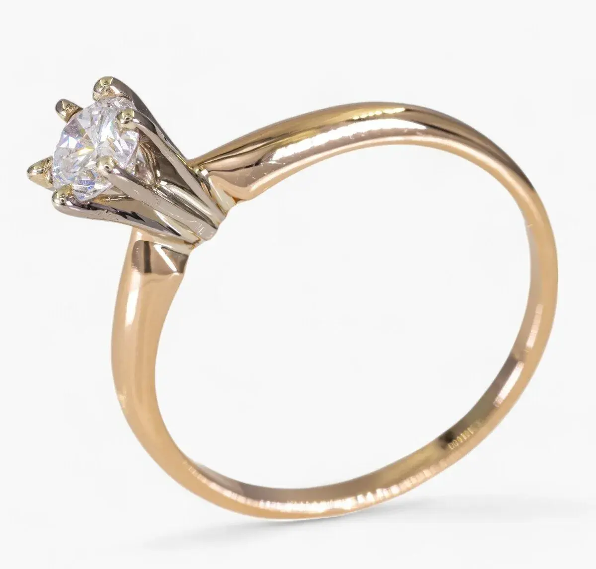 Zásnubný prsteň zo 14ct žltého zlata s diamantom 0,38ct