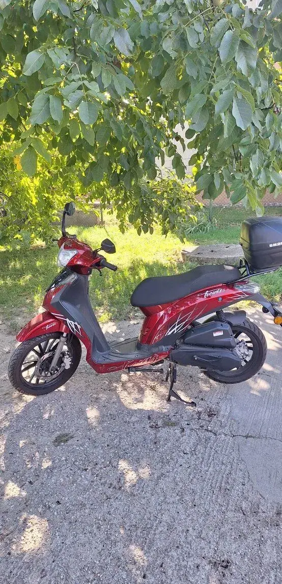 🛵 LONGJIA TREVIS 125 – TAKMER NOVÝ