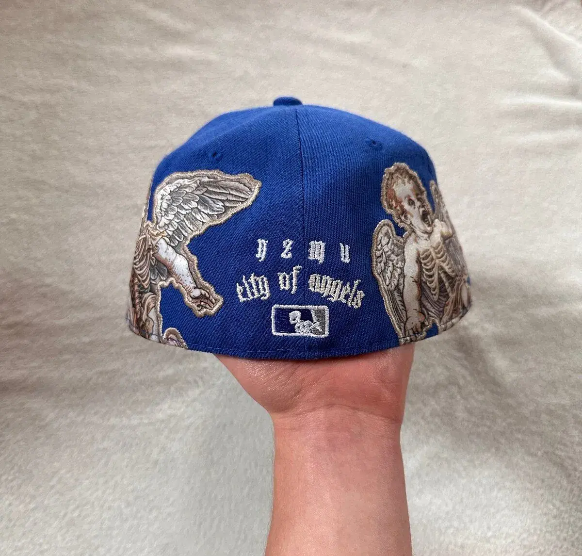 New Era City of Angels 58.7cm