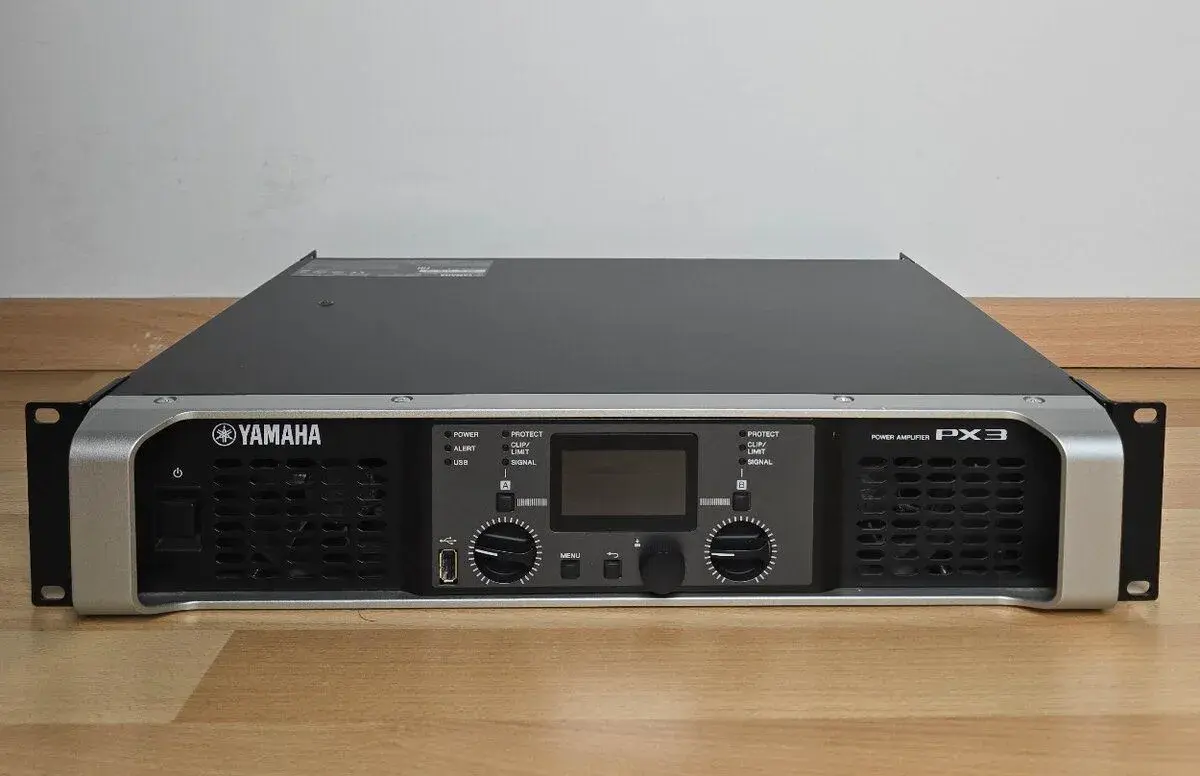 Yamaha PX3 / PA zosilnovac