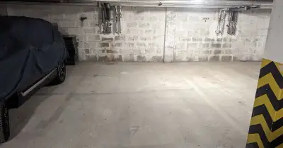 garaz. statie pre auto Šustekova,zaciatok Petrzalky