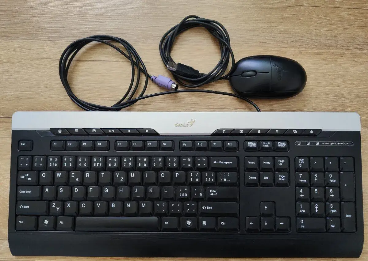Klavesnica GENIUS SlimStar 220