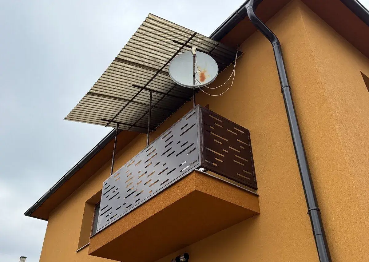 🏡 BRÁNY, PLOTY A ZÁBRADLIA NA MIERU.