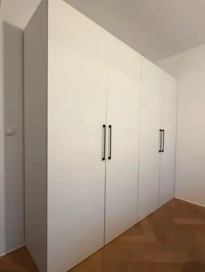 Šatníková skriňa