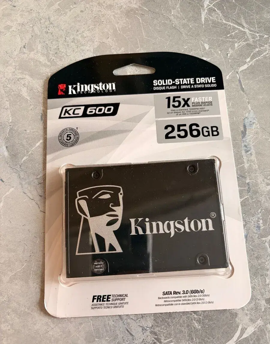 SSD disk - Kingston KC600 256GB