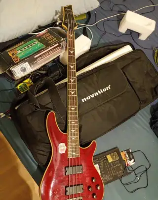 Basgitara (bassguitar 4 string)