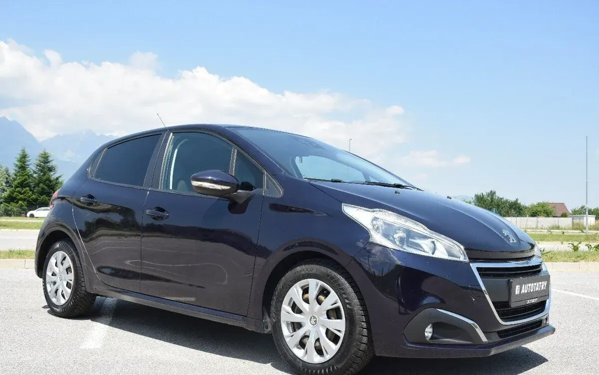 Peugeot 208 – 2018, 127 015 km