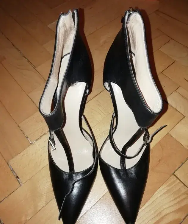 Elisabetta Franchi lodičky č.39 čierne