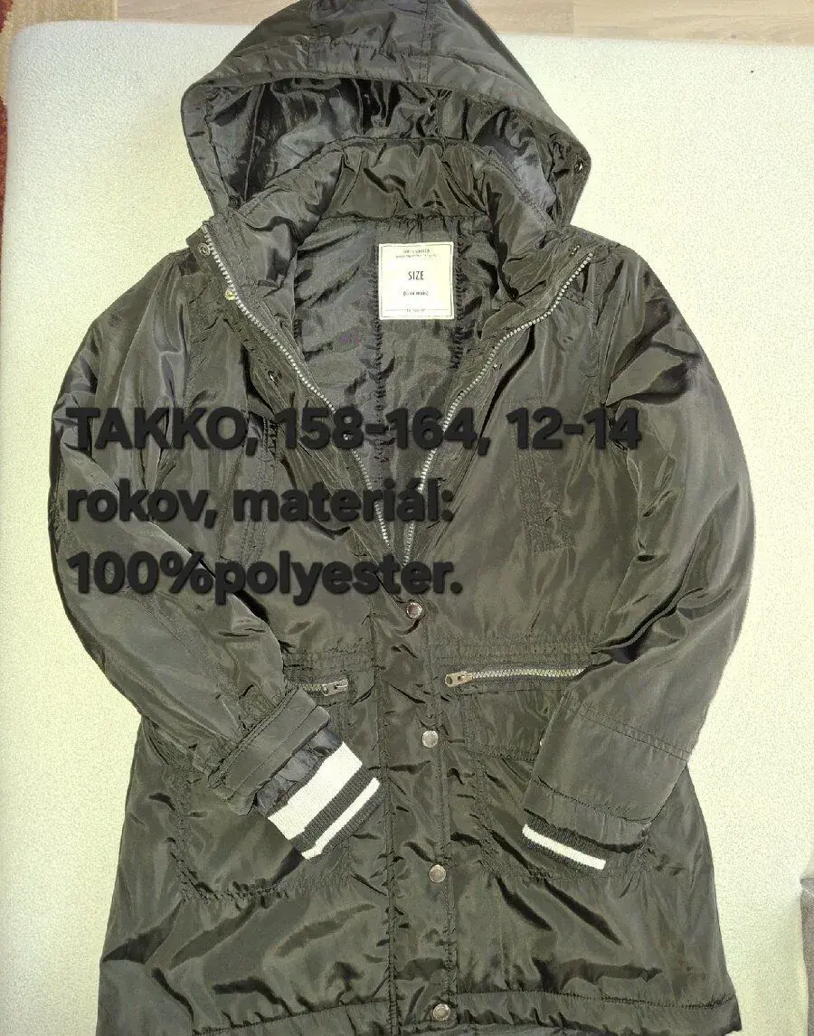 Dievčenská čierna zimná bunda TAKKO.