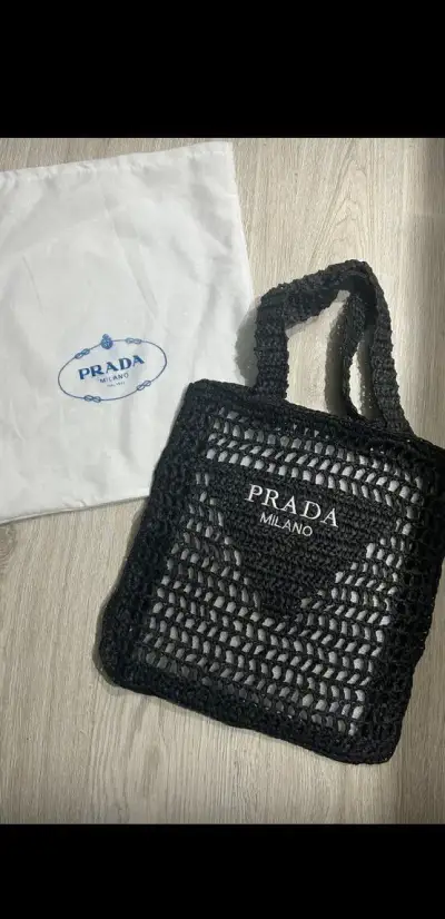 Prada taška
