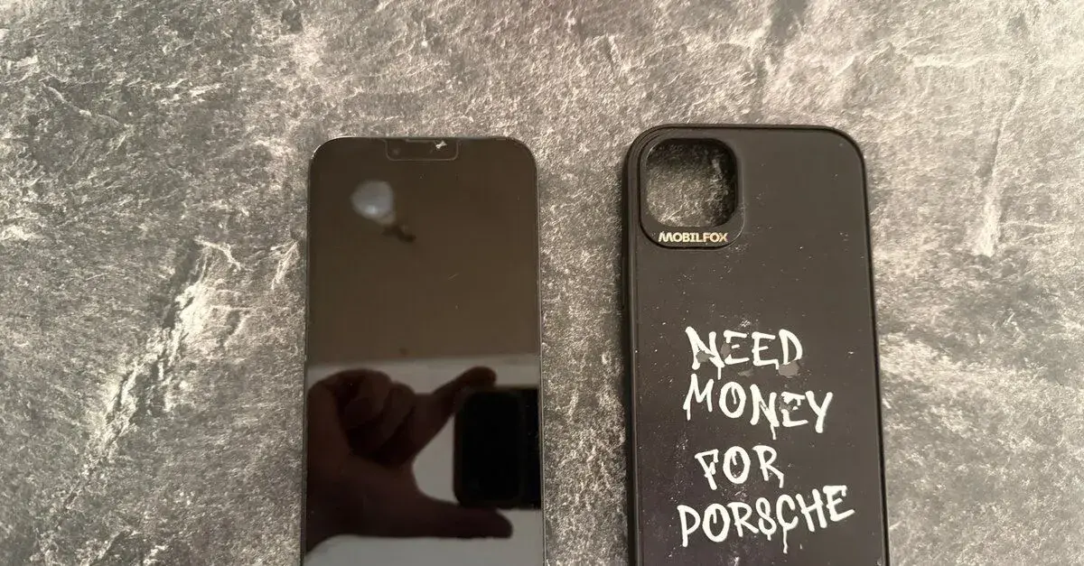 iPhone 14 Plus 128 GB + kompletné balenie a kryt Mobilfox