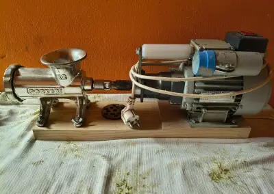 Mlynček na mäso