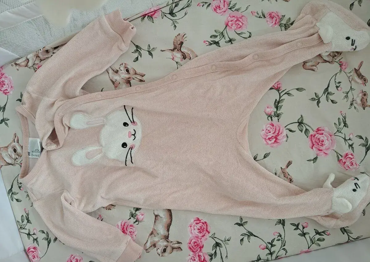 Detský froté / velúrový overal H&M so zajačikom – veľ. 68 (4