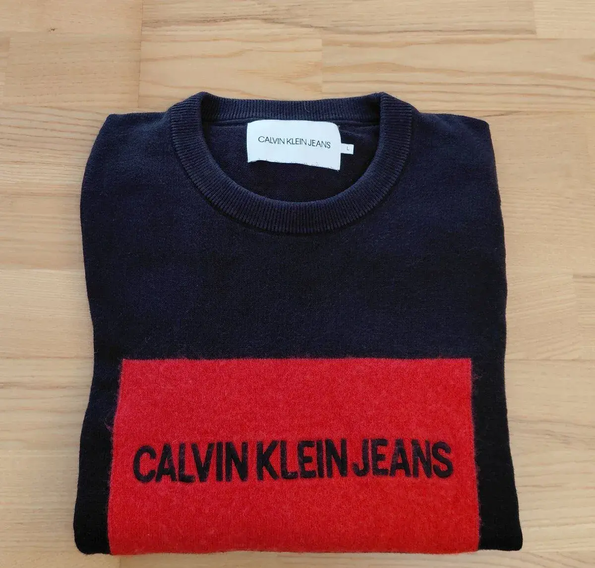 Calvin Klein čierny pletený