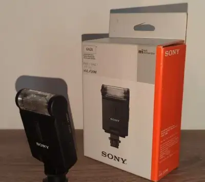 Externý blesk pre päticu Multi Interface Shoe SONY HVL-F20M