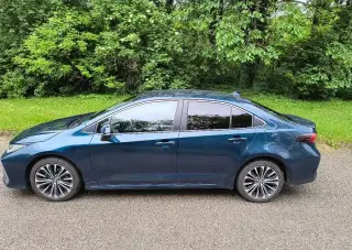 Toyota Corolla,1,8 – 49 000 km