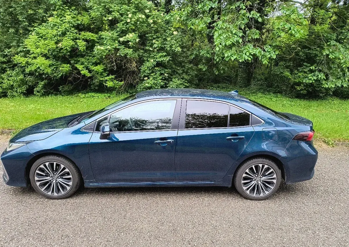 Toyota Corolla,1,8 – 49 000 km