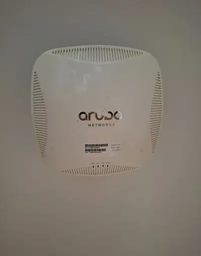 3x Access Point Aruba IAP-215-RW (Wi-Fi 5 / AC1200)
