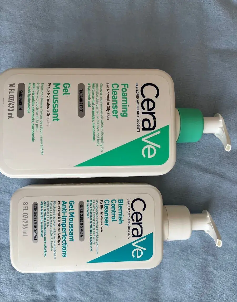 CERAVE Čistiaci penivý gél