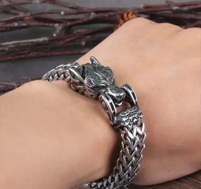 Náramok s vlčou hlavou Vikinga