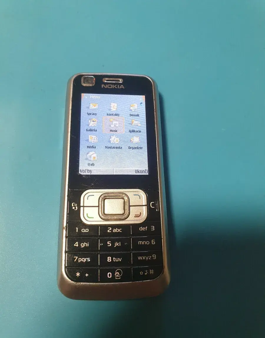 Nokia 6120c