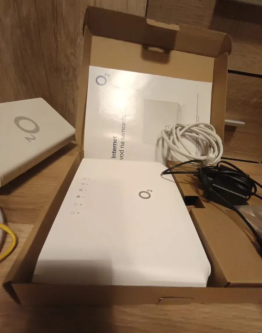 O2 5G Internet vzduchom – router + vonkajšia anténa, komplet
