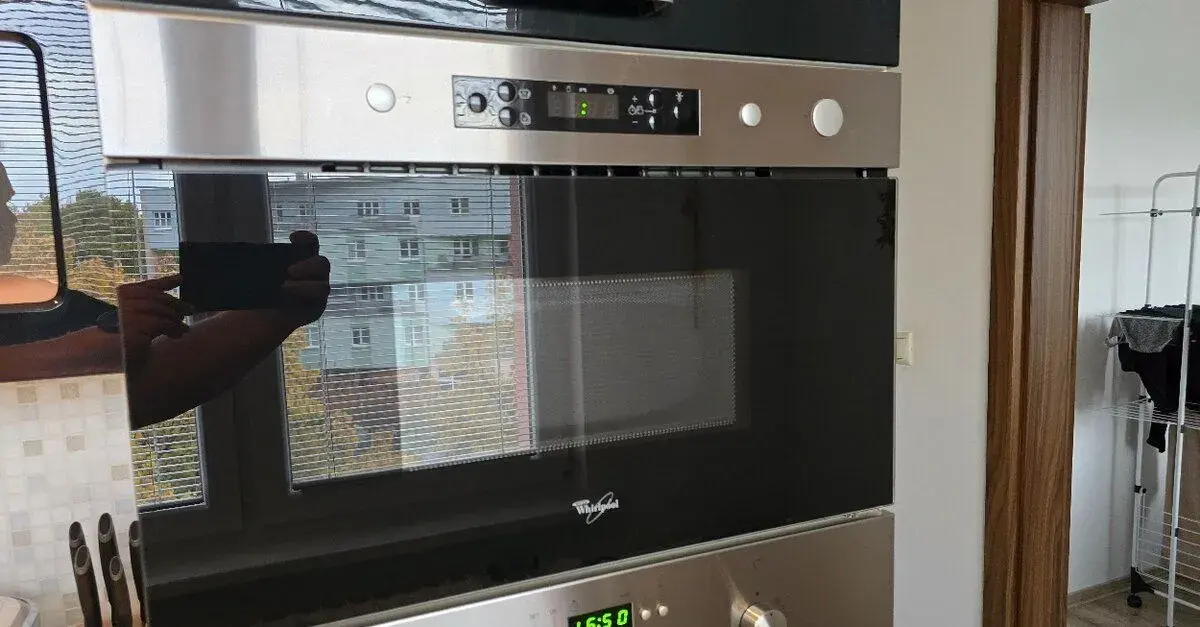 Mikrovlnku Whirlpool AMW 491/IX