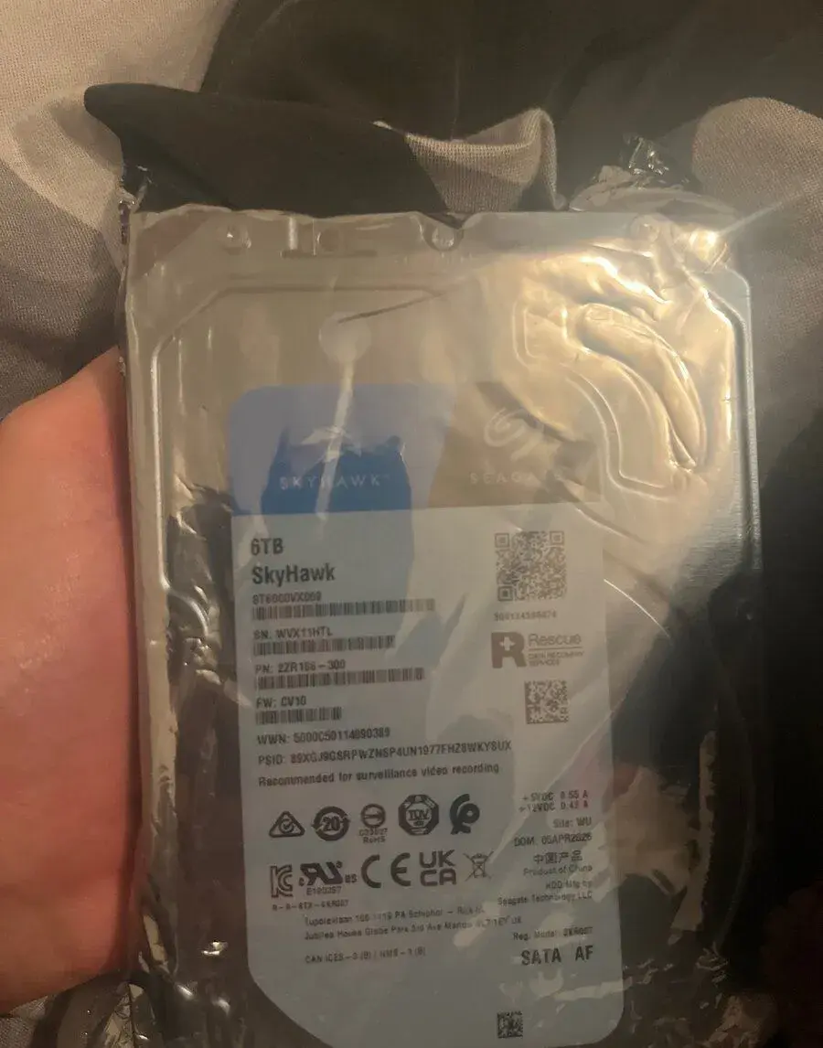 Seagate SkyHawk 6 TB