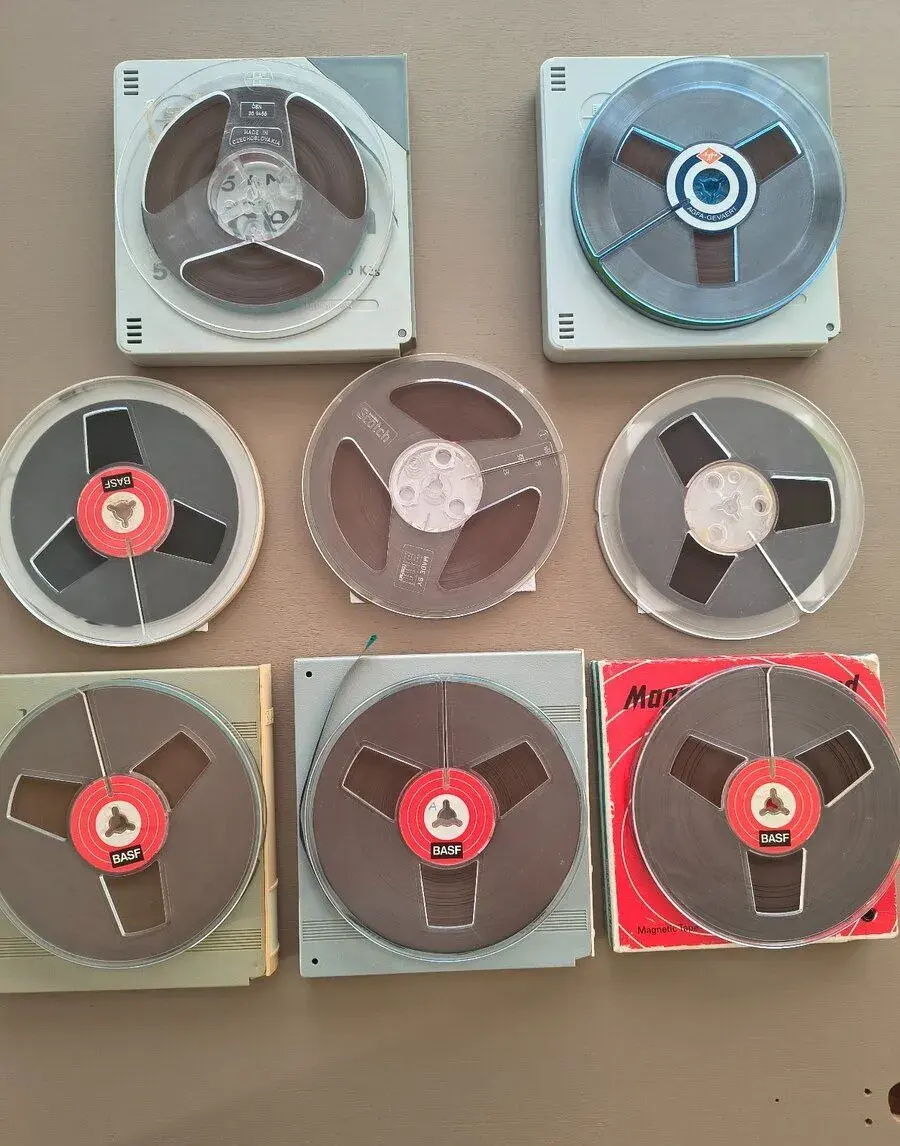 Magnetofónové pásky