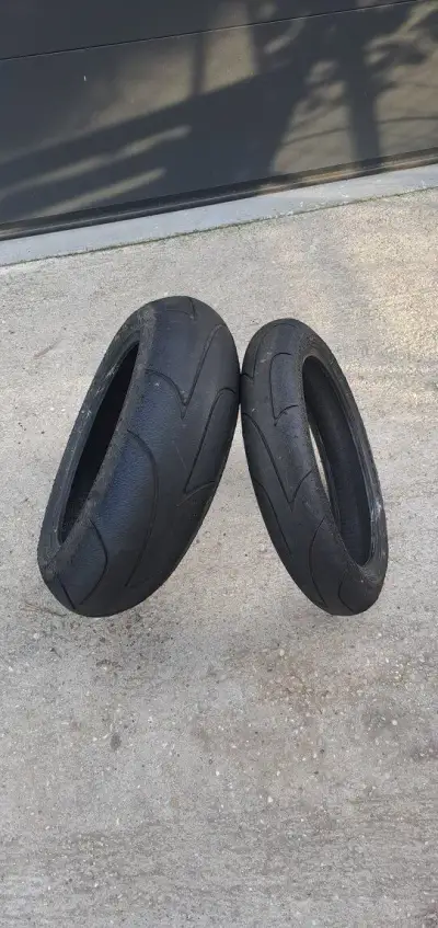 Dunlop D213 200/60 R17 a 120/70 R17 sada