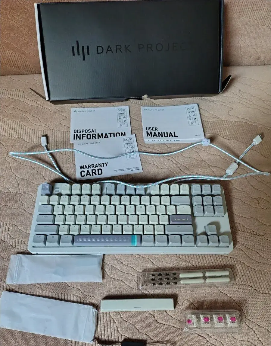 Mechanickú klávesnicu Dark Project ALU Daylight – US