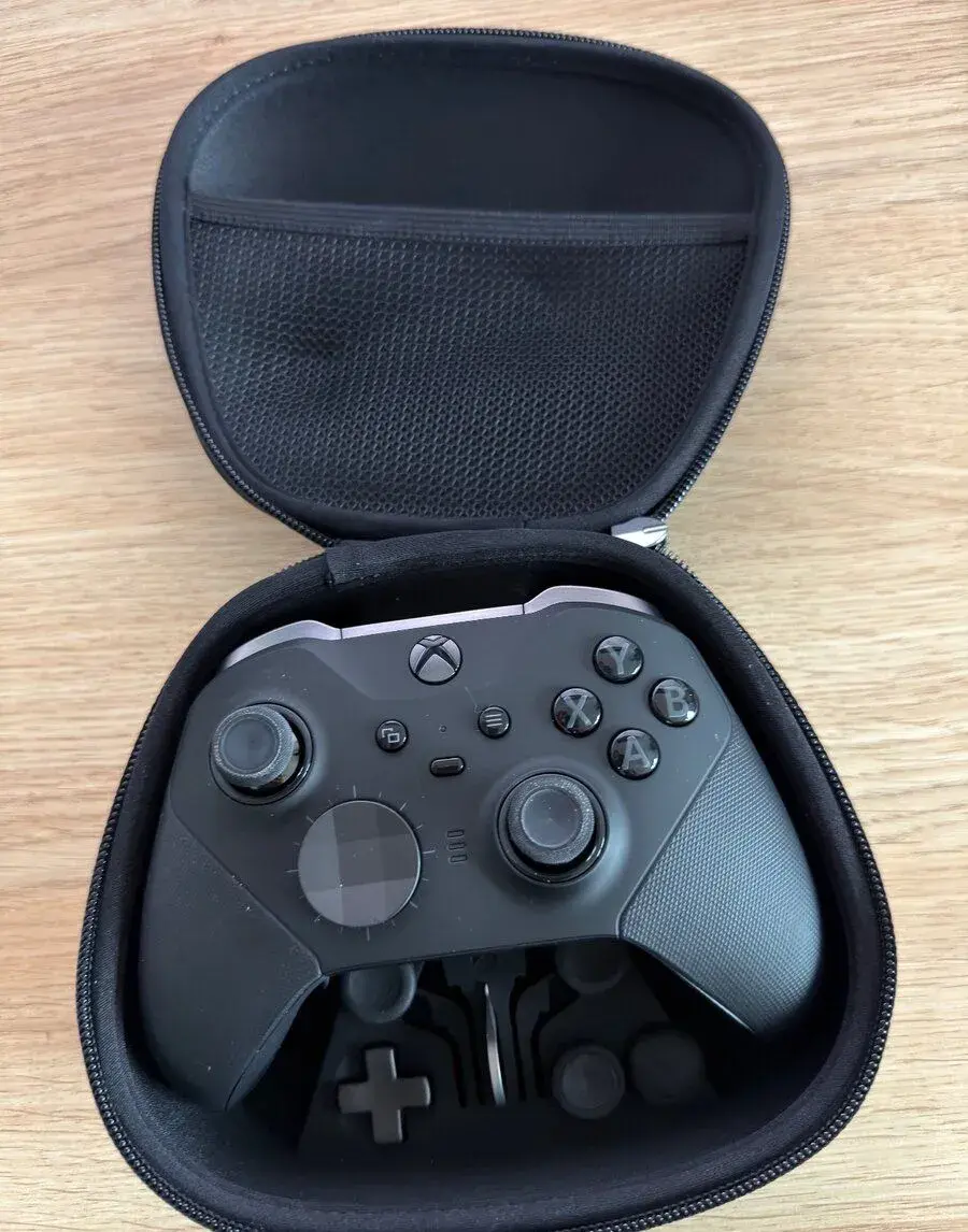 Microsoft Xbox Wireless Controller Elite Series 2 – čierny