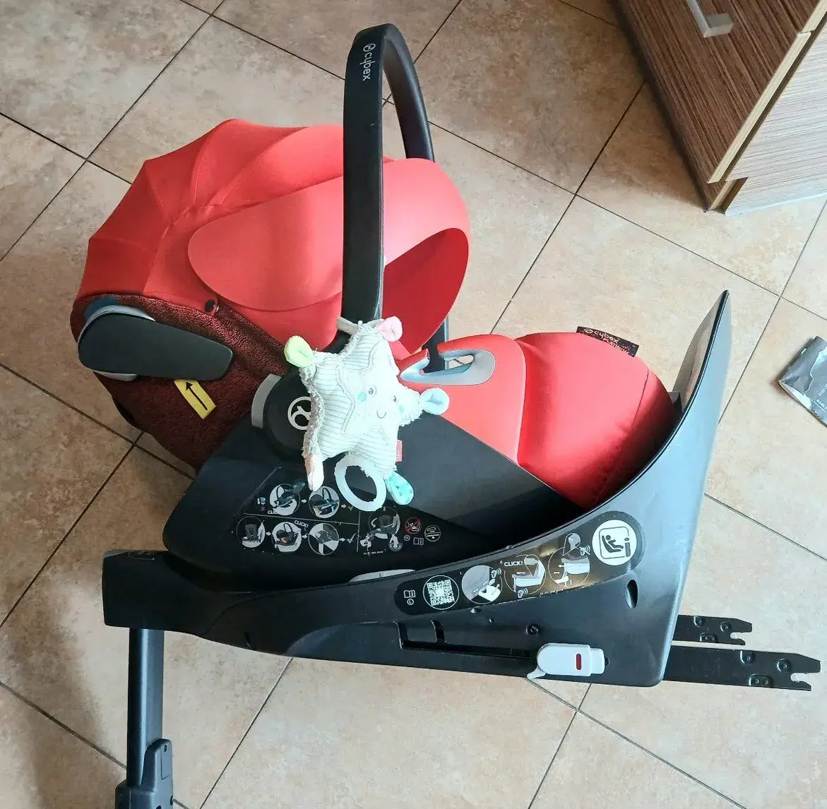 Cybex aj so základňou