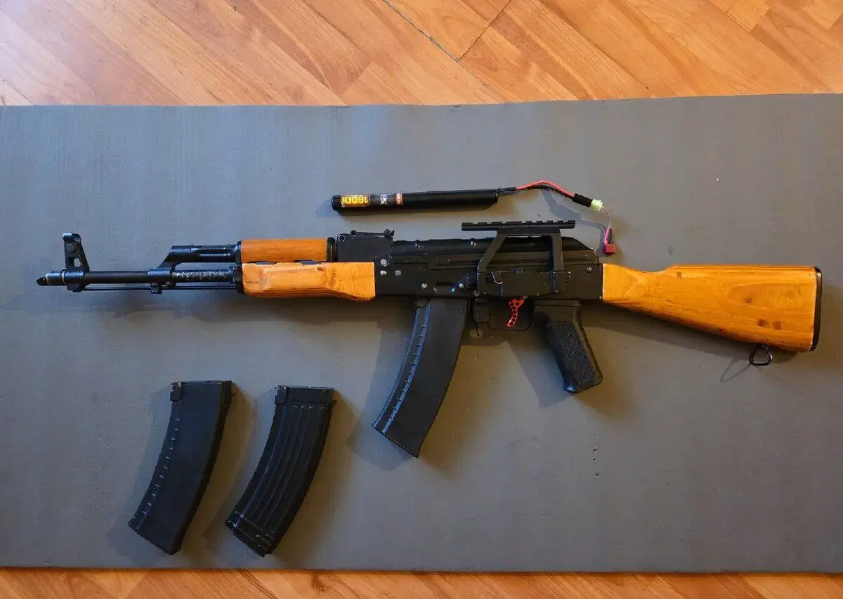 AK 74 Cyma Full Upgrade + 2 Zásobníky