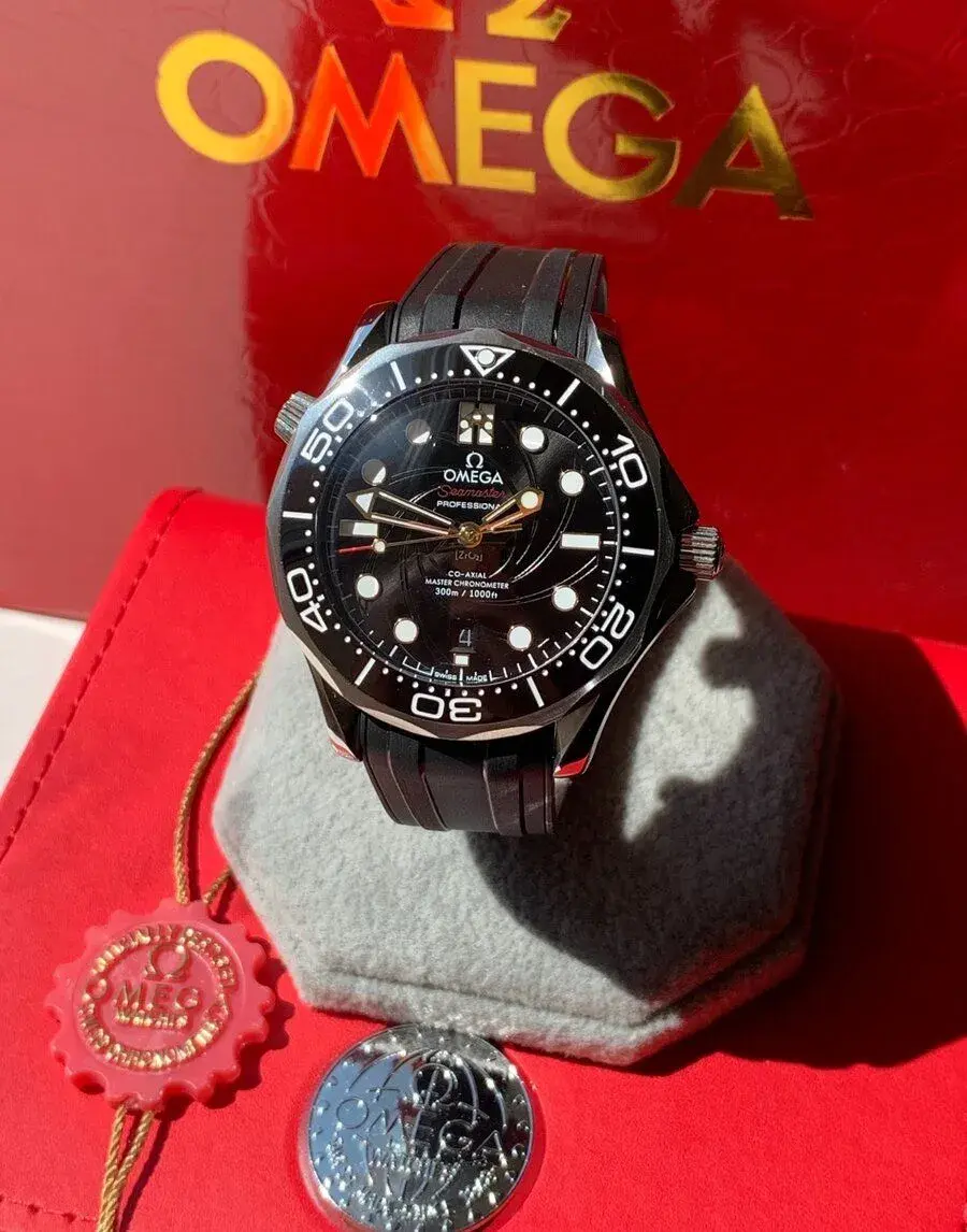 Omega Seamaster 007 “On Her Majesty’s Secret” 42mm