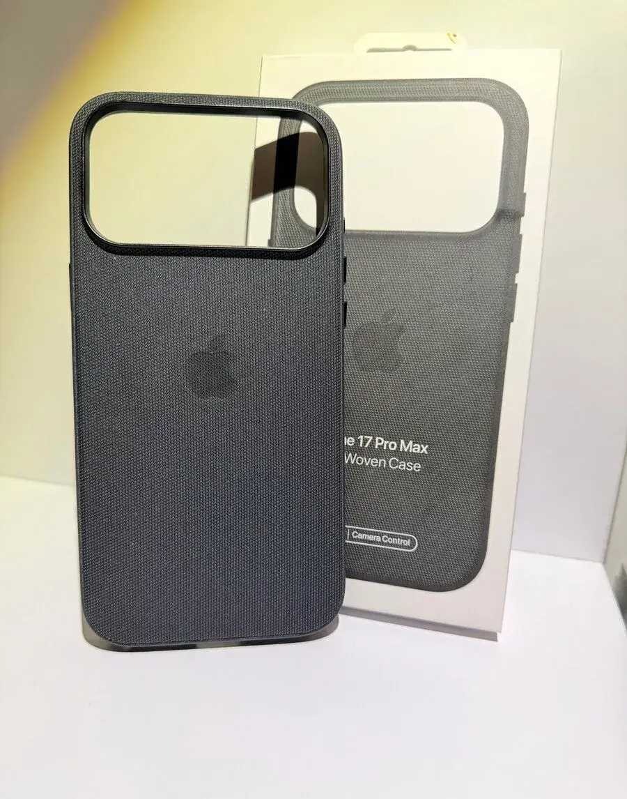 Iphone 17 pro max Techwoven kryt - čierna